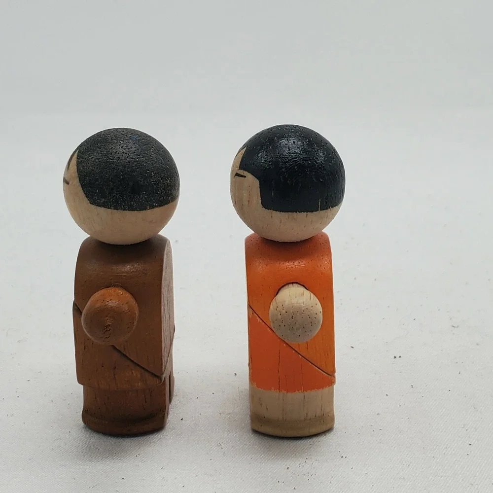 Pair Of 2 Vintage Wooden Asian Dolls Toys In Chinese Cheongsam Qipao‎ ....